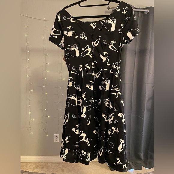 Black and white cat print dress - Picture 2 of 3